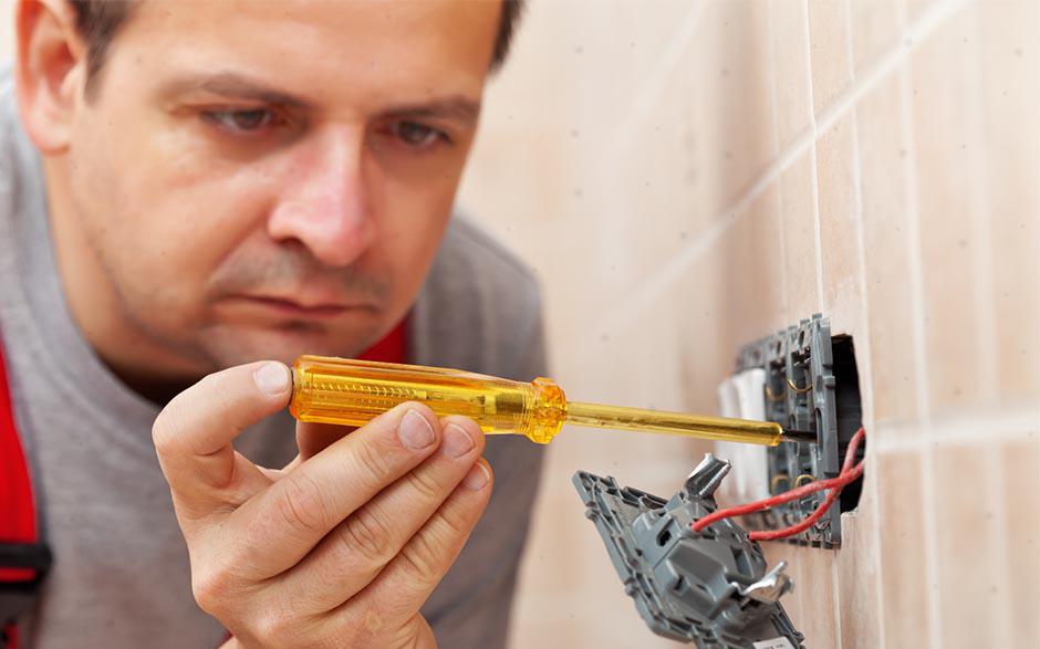 électricien de maintenance Le Pecq